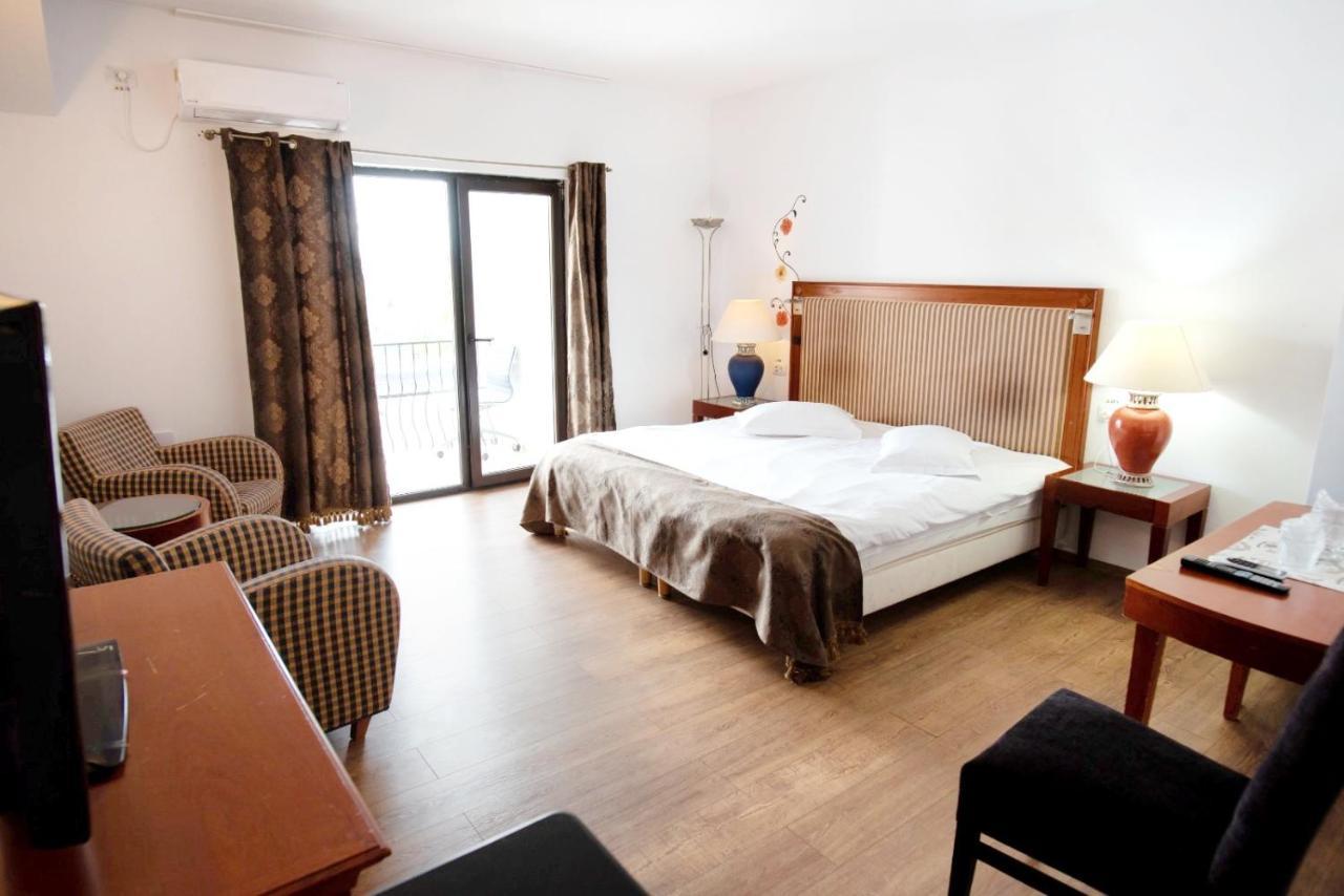 Complex Eos Hotel Valea Lupului  Bilik gambar
